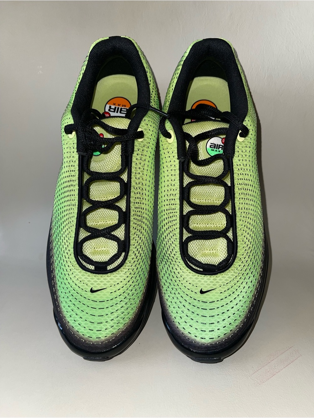 Nike Men’s Air Max DN AMD Running Shoes Sneakers NWT No Box